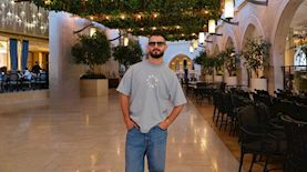 עדן חסות בסוכה במלון וולדורף אסטוריה, צילום: שרית הפקות